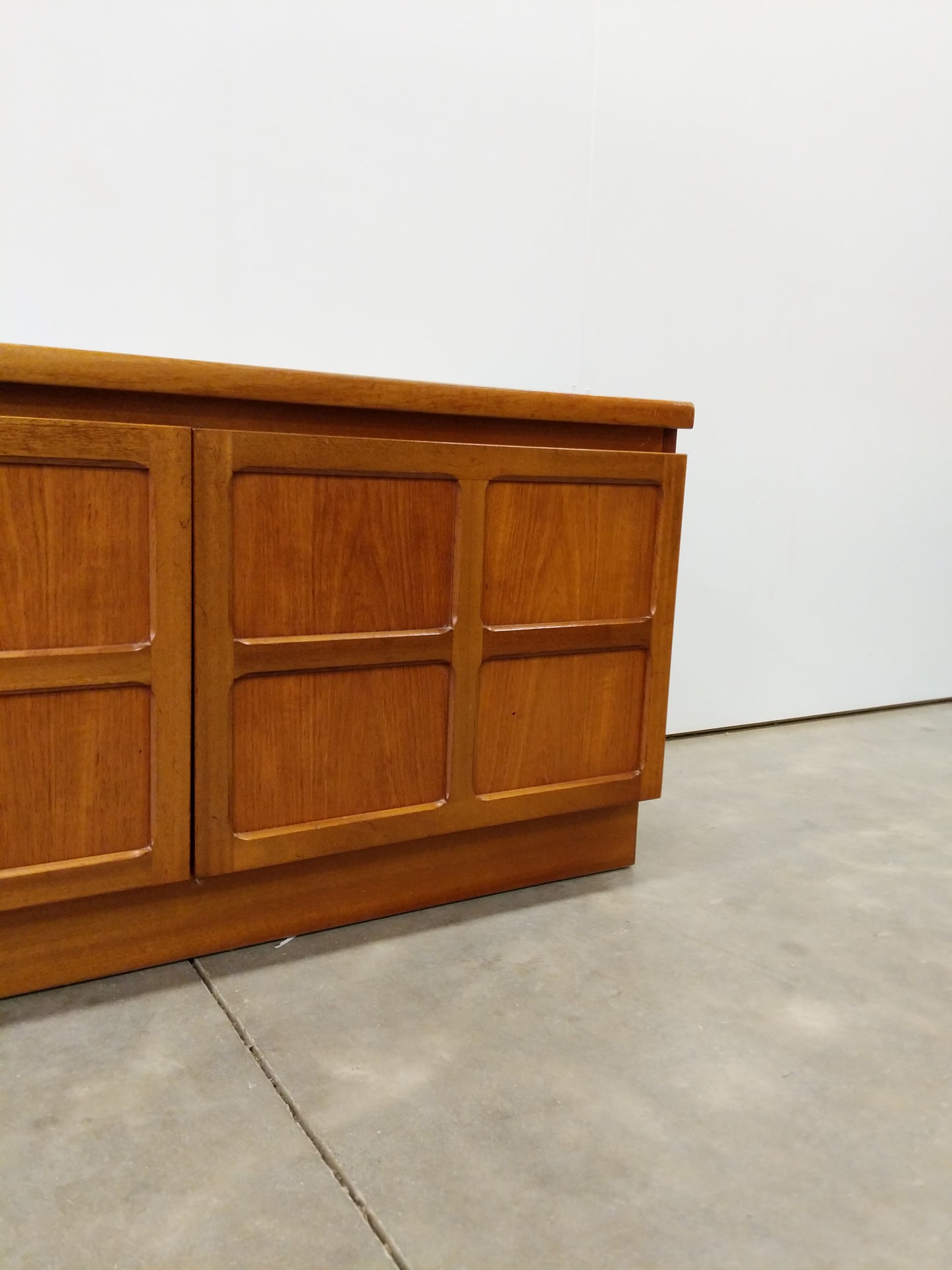Vintage Mid Century Modern Teak Cabinet / Console by Nathan