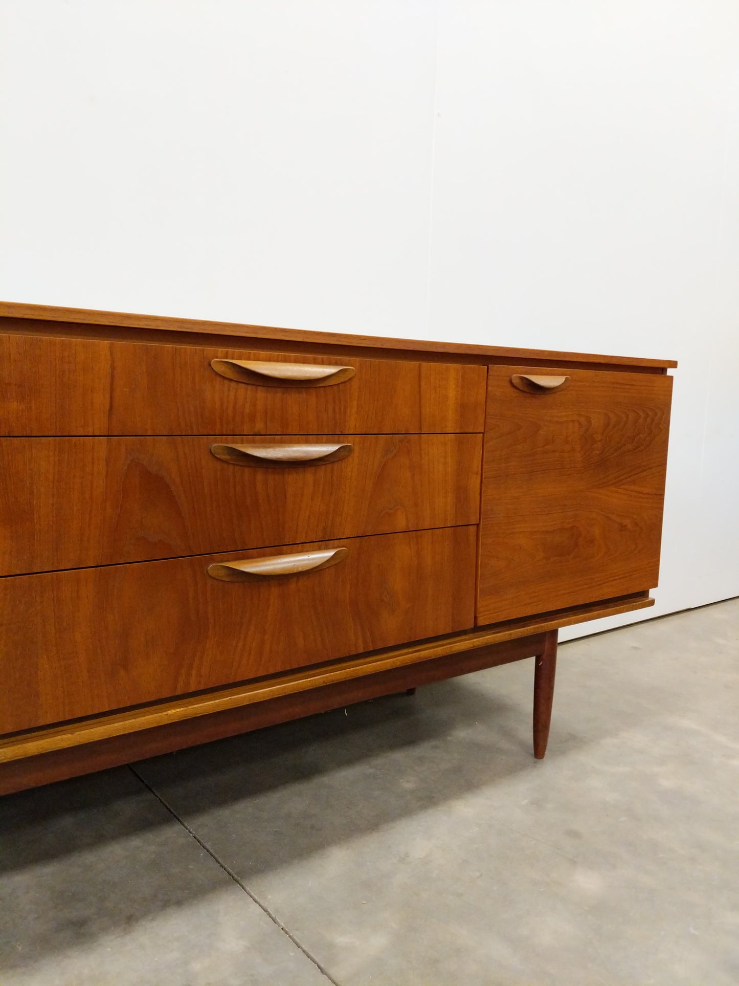 Vintage Mid Century Modern Teak Credenza by Austinsuite