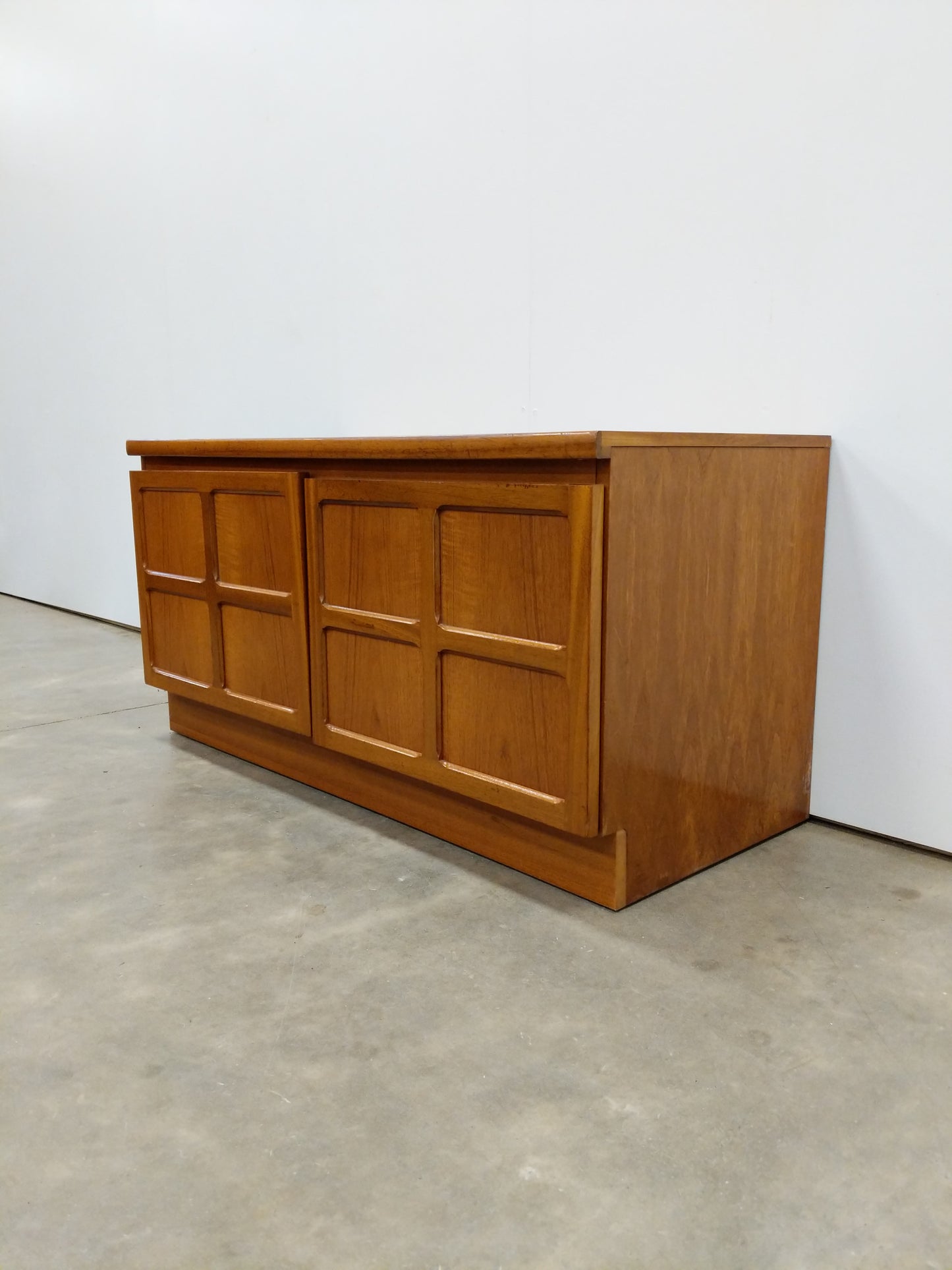 Vintage Mid Century Modern Teak Cabinet / Console by Nathan