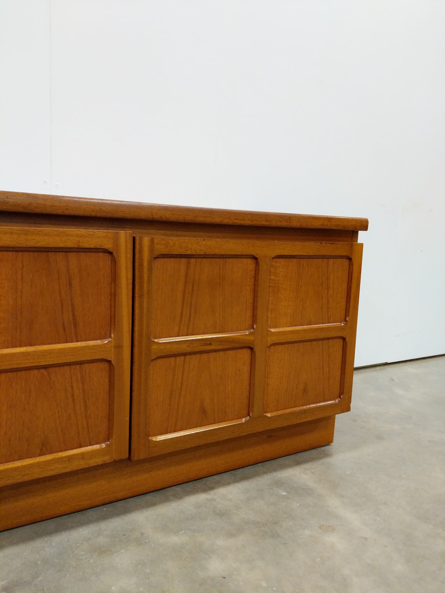 Vintage Mid Century Modern Teak Cabinet / Console by Nathan
