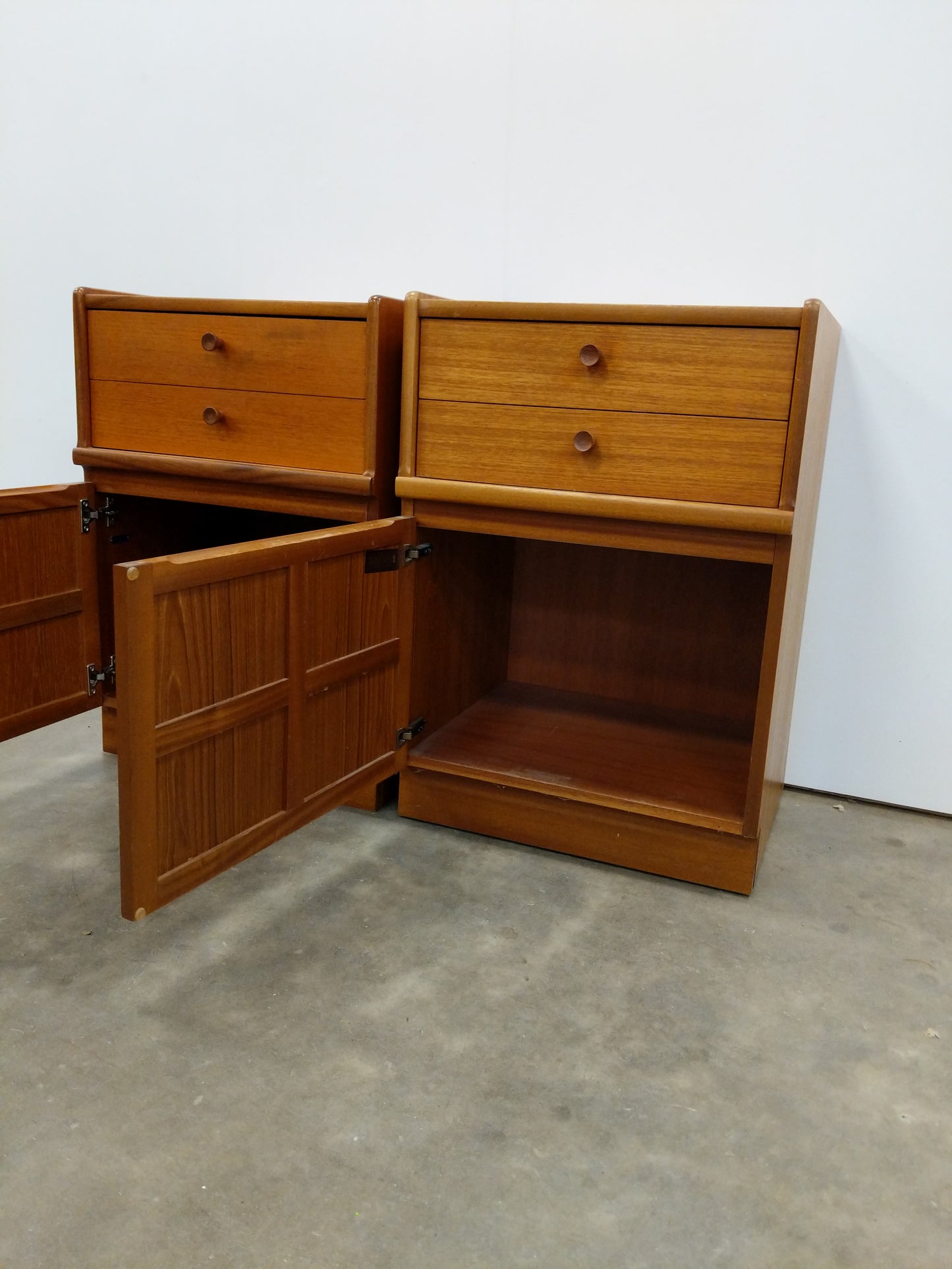 Pair of vintage Mid Century Modern Teak Nightstands by Nathan