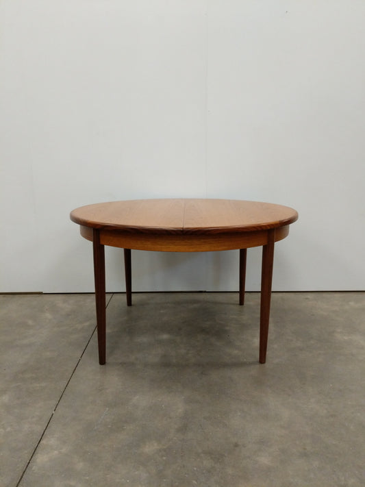 Vintage Mid Century Modern Teak Extendable Dining Table by G Plan