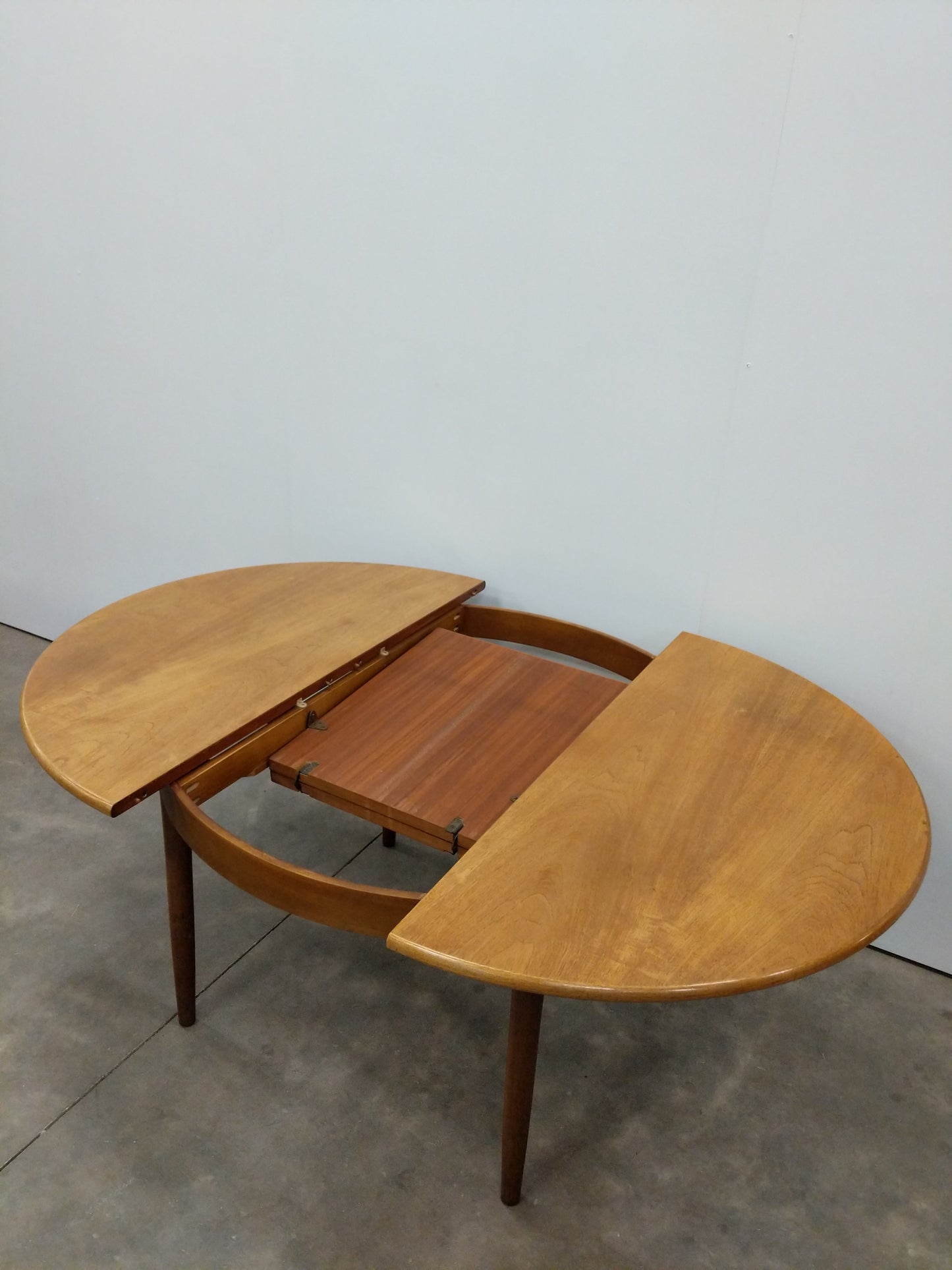 Vintage Mid Century Modern Teak Extendable Dining Table