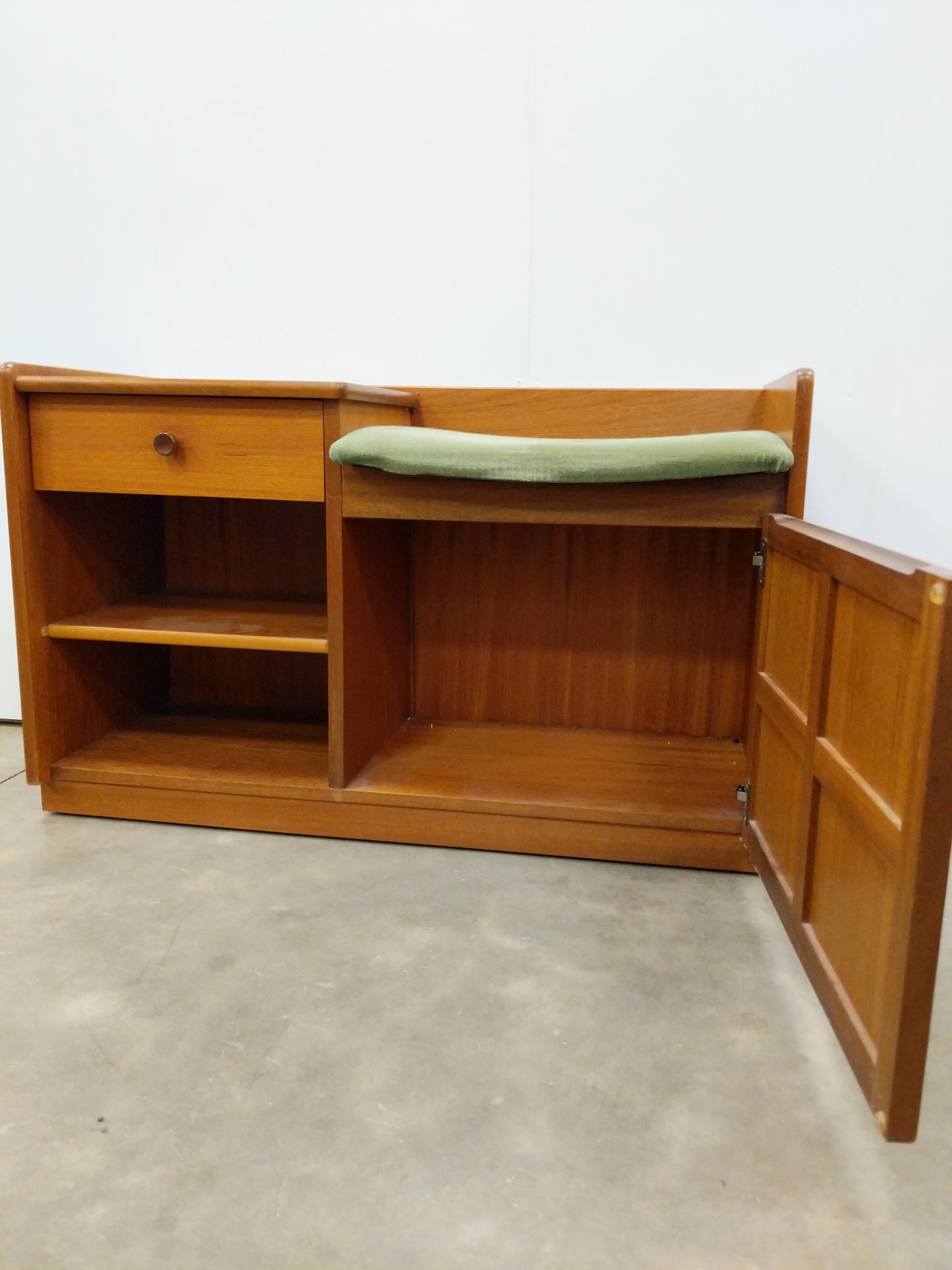 Vintage Mid Century Modern Teak Entry Bench by Parker Knoll
