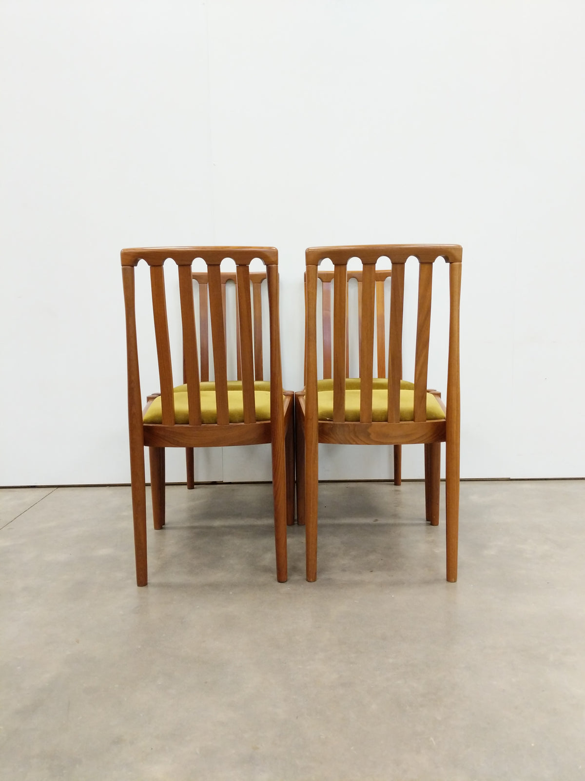 Set of 4 Vintage Mid Century Modern Dining Chairs by Meredew
