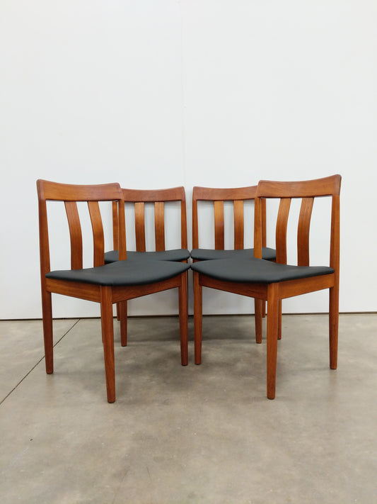Set of 4 Vintage Vamdrup Stolefabrik Danish Modern Teak Dining Chairs