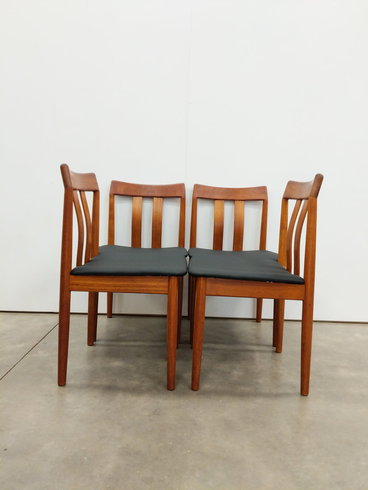 Set of 4 Vintage Vamdrup Stolefabrik Danish Modern Teak Dining Chairs