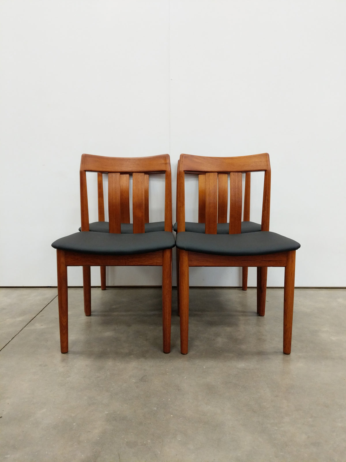 Set of 4 Vintage Vamdrup Stolefabrik Danish Modern Teak Dining Chairs