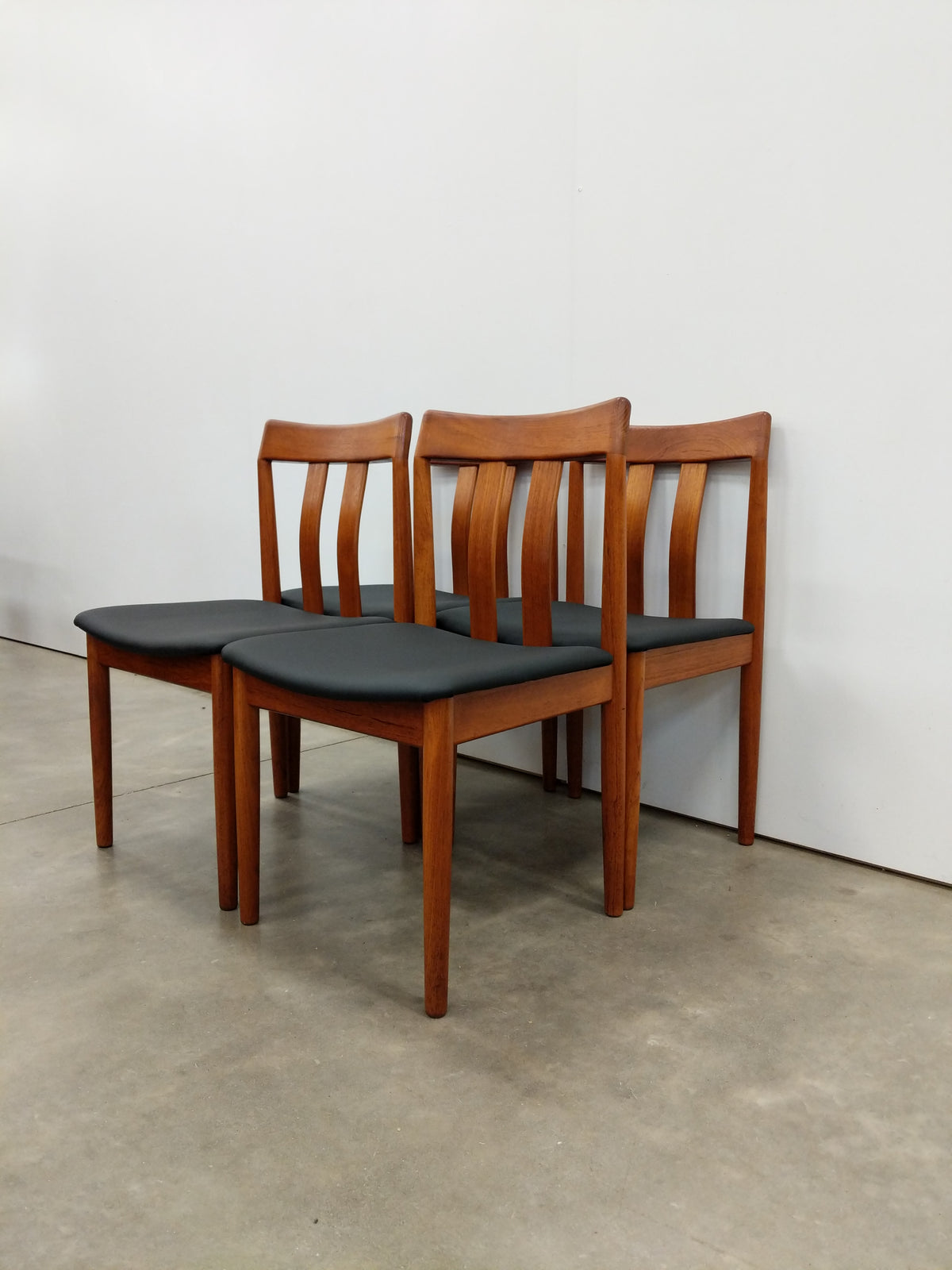 Set of 4 Vintage Vamdrup Stolefabrik Danish Modern Teak Dining Chairs